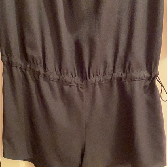 Black long sleeve romper - Picture 2 of 3